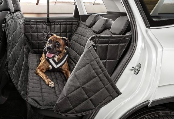 Rücksitzschutzdecke für Hunde<br>Artikel-Nr.: 3V0061680 <br>152,00 EUR<br>Nicht für Sportsitze